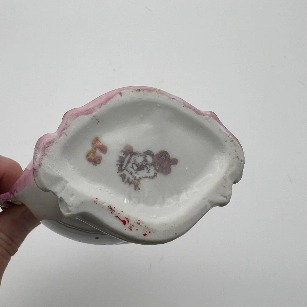Unbranded vintage porcelain